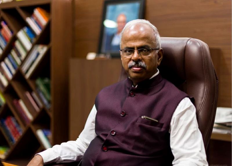 Dr. A. Velumani